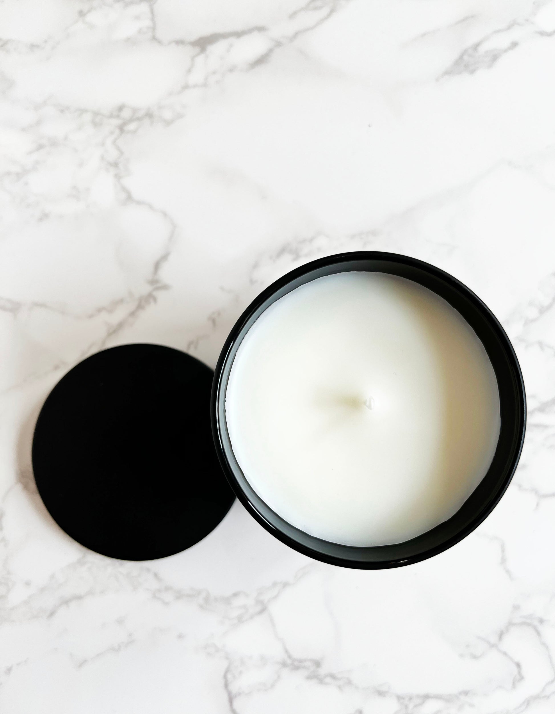candle in black glass jar chic with lid scented