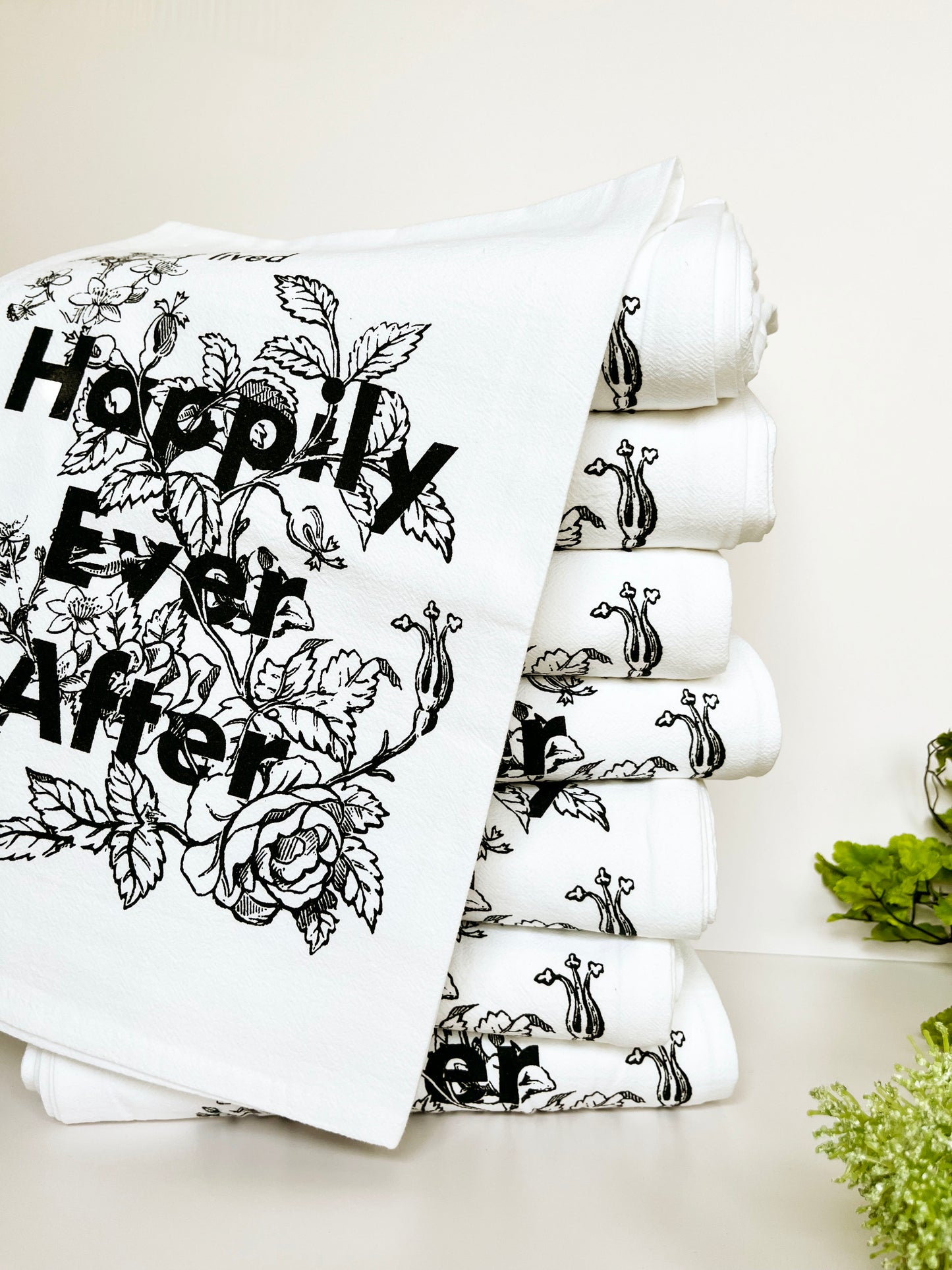 high quality dish towel wedding engagement housewarming and they lived happily ever after screen print retro flowers tea kitchen cotton towel cute modern retro floral home decor coin laundry cottagecore farmhouse 