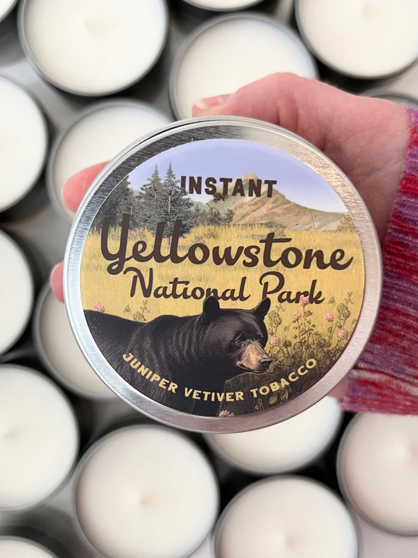 instant yellowstone national park scented candle juniper vetiver tobacco grassland mountain pine tree bear decorative nature lover 